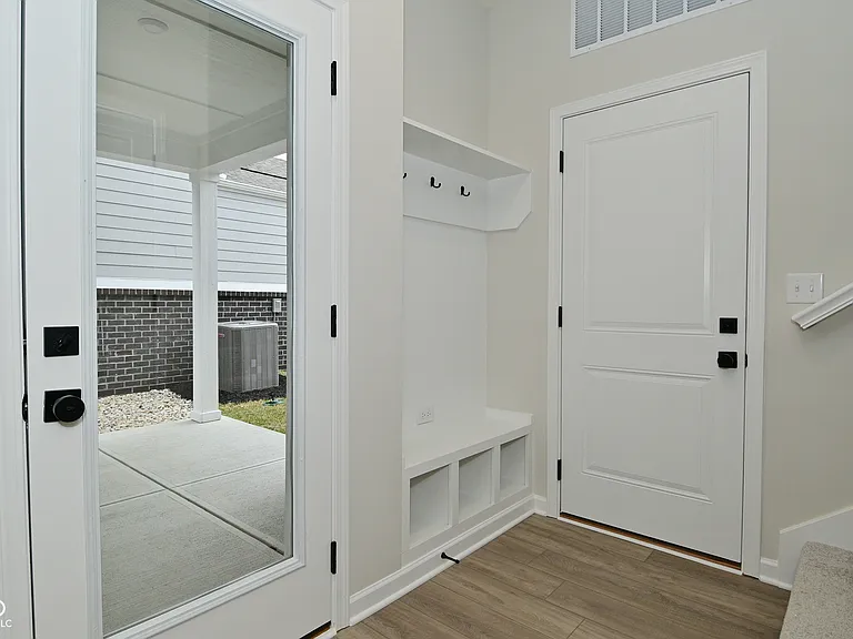 12014 Gia Ct — Photo 2