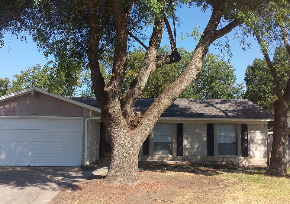 1st image of 3221 Statler Dr