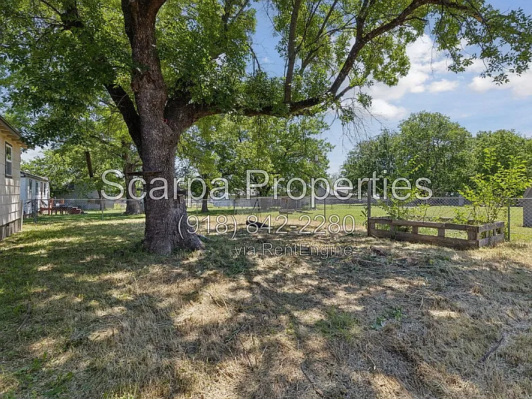 202 E 4th Ave — Photo 17