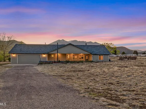 8210 April Drive, Flagstaff, AZ 86004