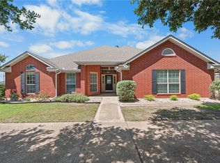 1309 Darbyton Dr, Hewitt, TX 76643