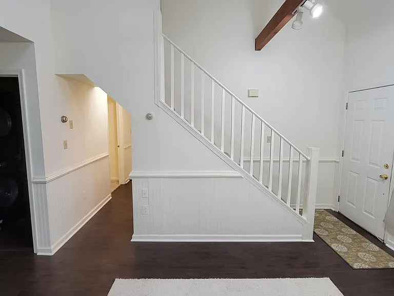 115 Deer Hill Ct — Photo 9
