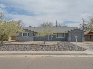 408 Glorieta St NE, Albuquerque, NM 87123