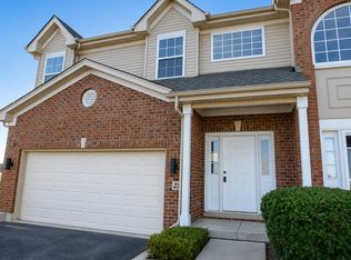 231 Walker Dr, Elburn, IL 60119