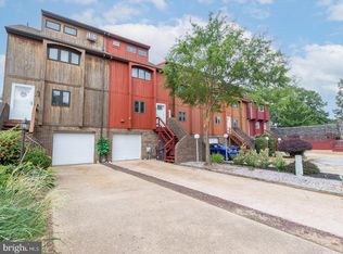 7 Servan Ct, Wilmington, DE 19805