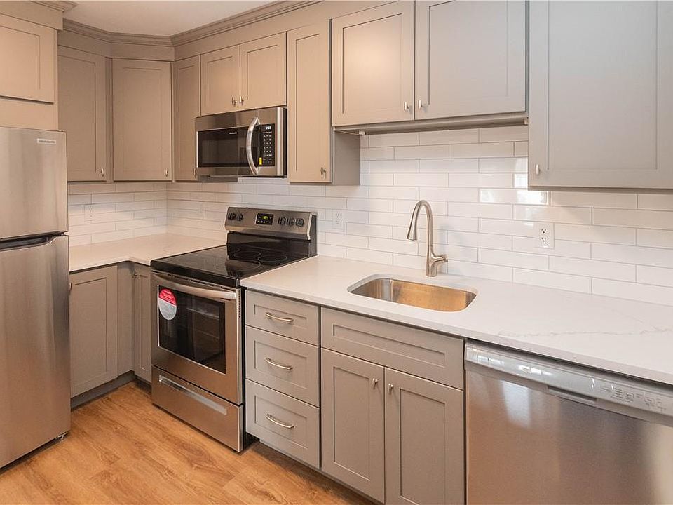 1st image of 17 Hastings Court #B
