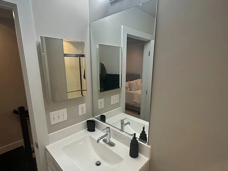 14566 Lake Vista Dr — Photo 90
