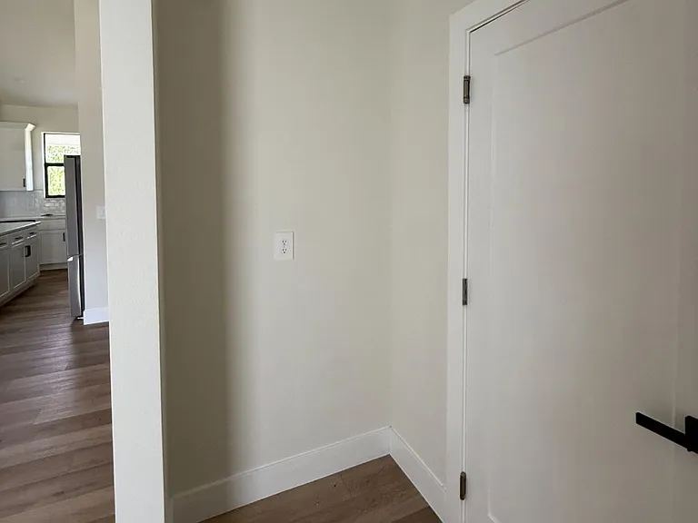 5003 Pueblo Ave — Photo 12