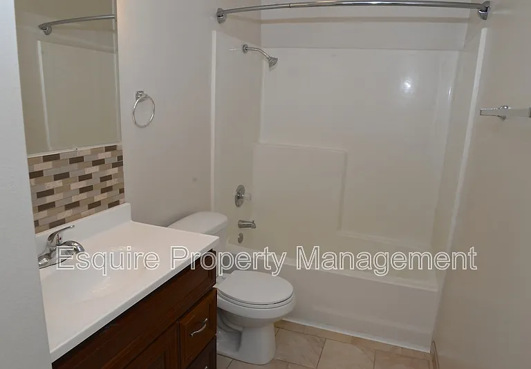23 Lemon Dr #A — Photo 10