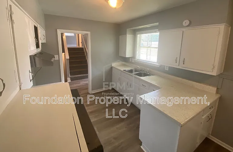 2582 Capewood Dr — Photo 4