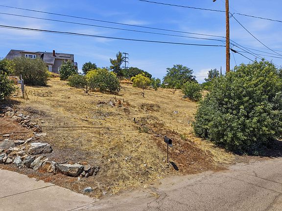3rd image of N Scenic Drive