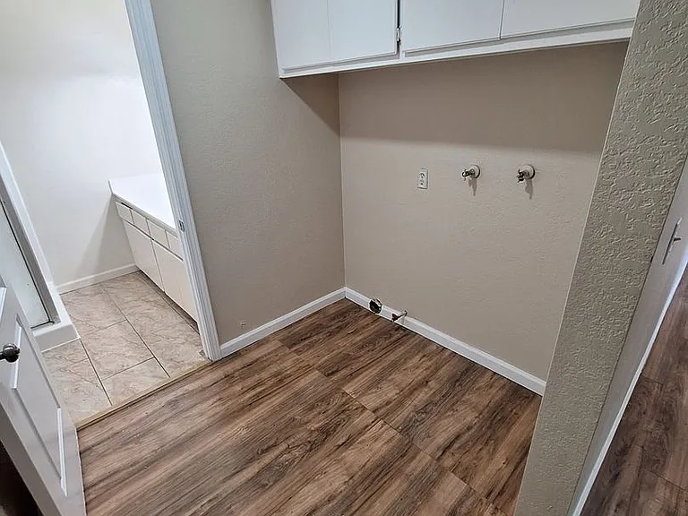 1269 N Edwards St #11 — Photo 14