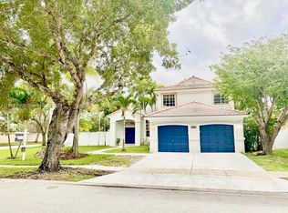 16110 SW 6th St, Pembroke Pines, FL 33027