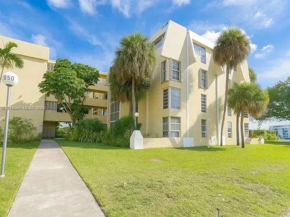 950 NE 199th St #1A-101, Miami, FL 33179