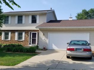 4930 3rd St NW, Rochester, MN 55901