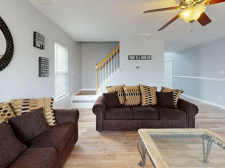 11239 Walland Ln — Photo 36