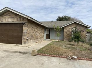 10303 Center Rd, Laredo, TX 78045