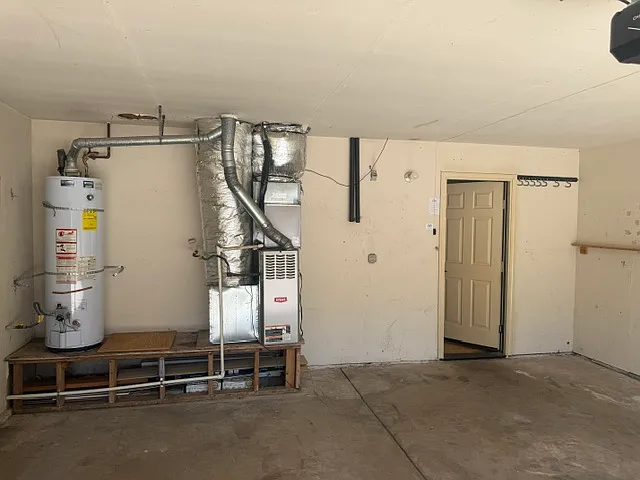 1017 Jayhawk Way — Photo 39