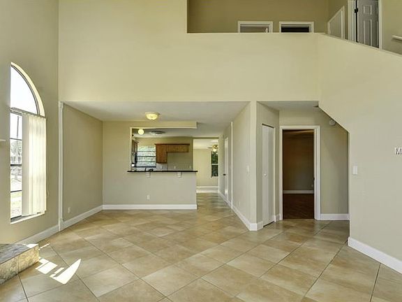 4th image of 5116 Roanoke Dr