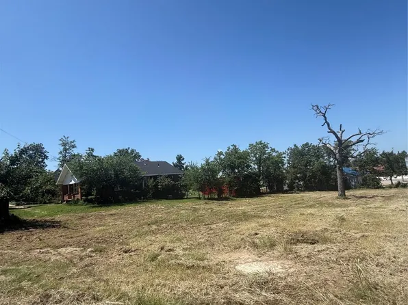 1220 Division St, Sulphur, OK 73086