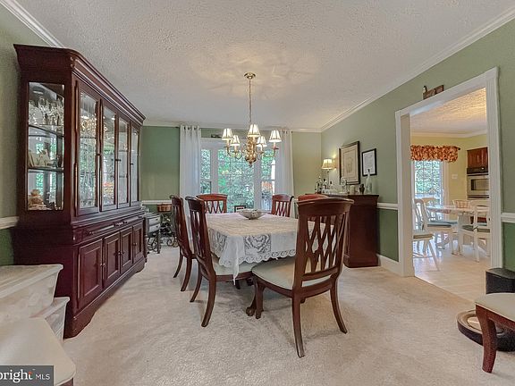 5th image of 10605 Horseshoe Pl