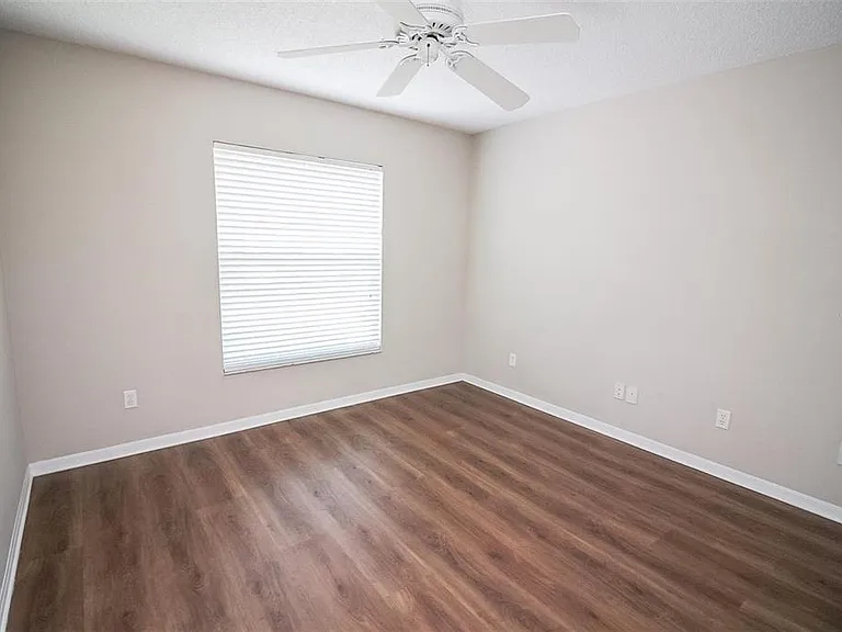17765 Oak Bridge St — Photo 17