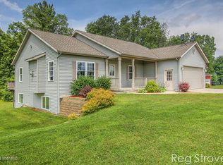 2290 Thirteen Mile Rd NE, Rockford, MI 49341
