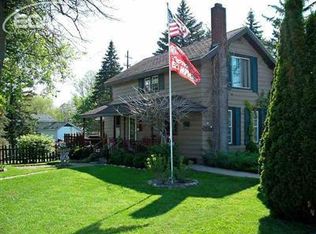 113 Railroad St, Holly, MI 48442