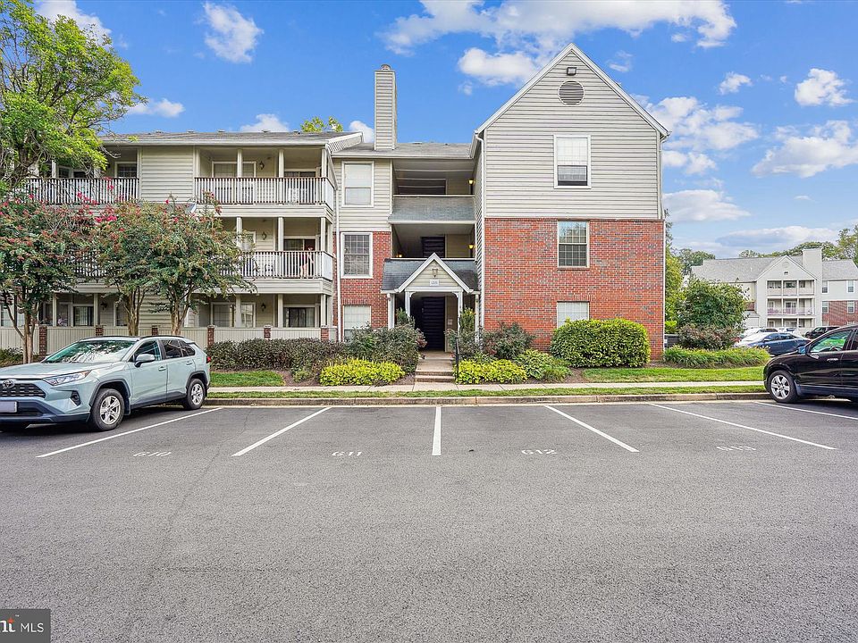 1st image of 12151 Penderview Ln APT 2025