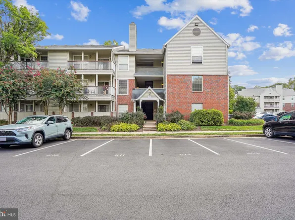 12151 Penderview Ln APT 2025, Fairfax, VA 22033
