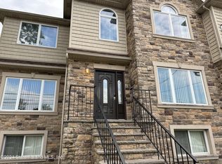 28 Cabot Pl, Staten island, NY 10305