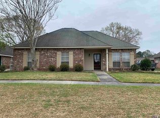 3852 N Cedar St, Zachary, LA 70791