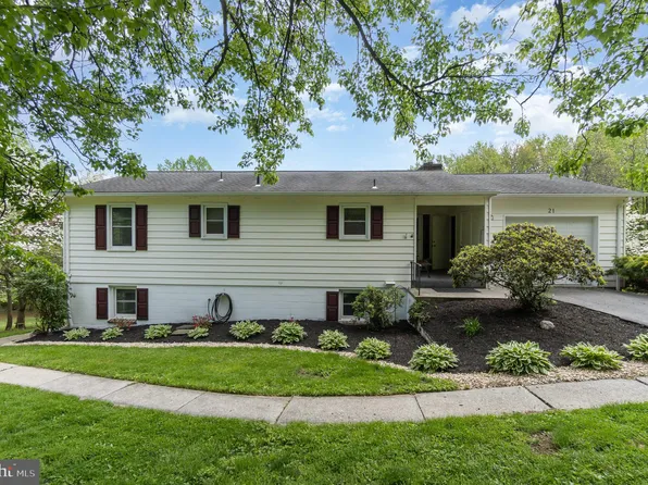 21 Robin Trl, Fairfield, PA 17320