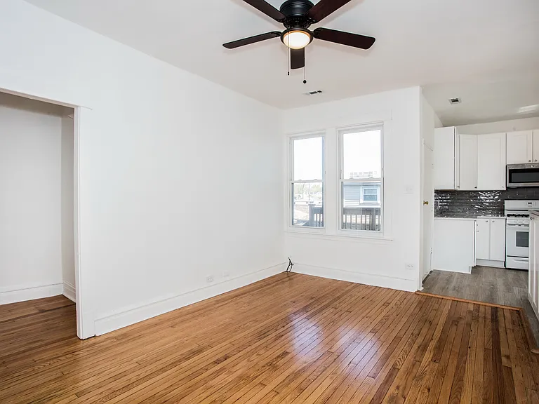 4632 W Barry Ave #2 — Photo 15
