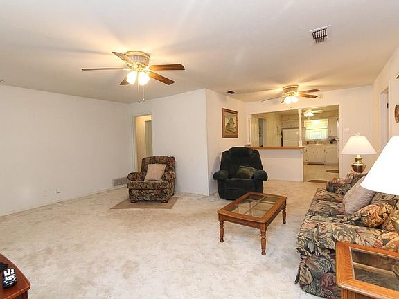 3rd image of 700 Crestwood Dr