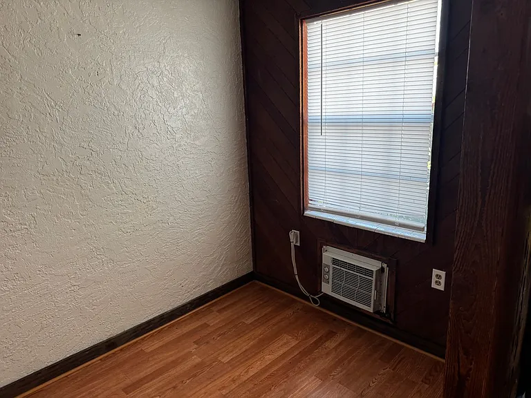 506 Illinois Ave — Photo 4