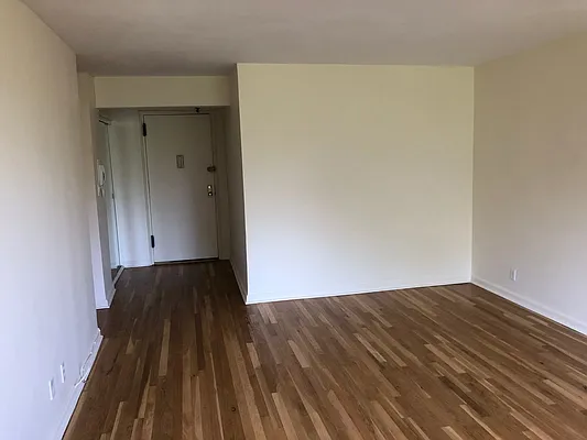 Rented by David Gmuca, LREB | media 15