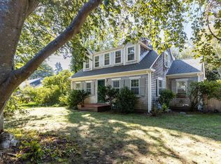 22 Beebe Acres Rd, Falmouth, MA 02540
