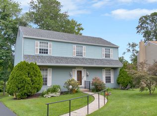 70 Saint Davids Rd, Springfield, PA 19064