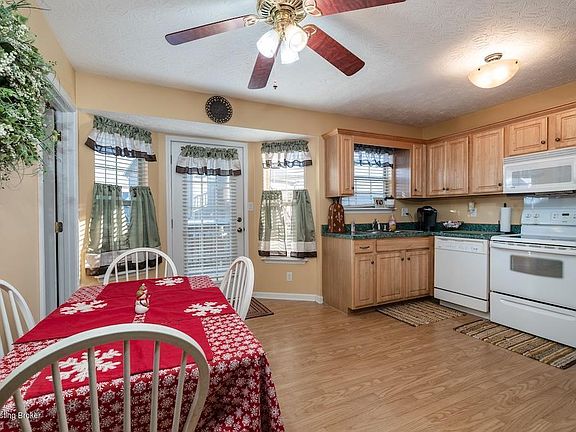 4th image of 270 White Blossom Dr