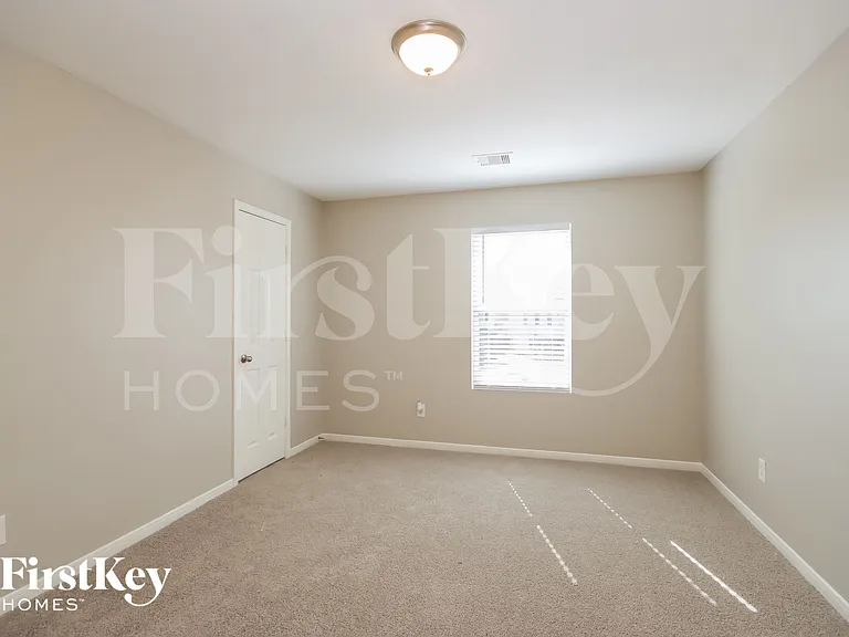 5619 Cinnamon Lake Dr — Photo 11