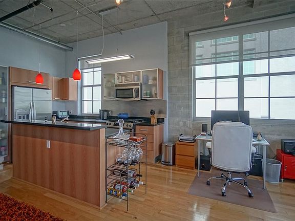 4th image of 411 NW 1st Avenue #406