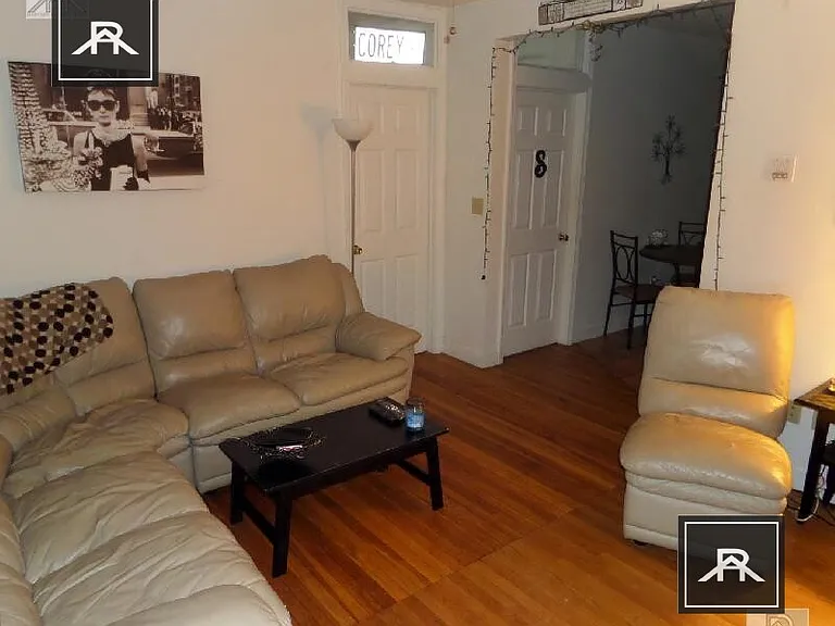 25 Egremont Rd #4 — Photo 7