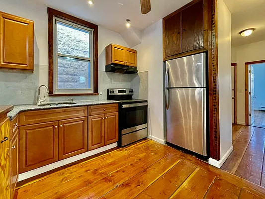 Rented by Oxford Property Group | media 7