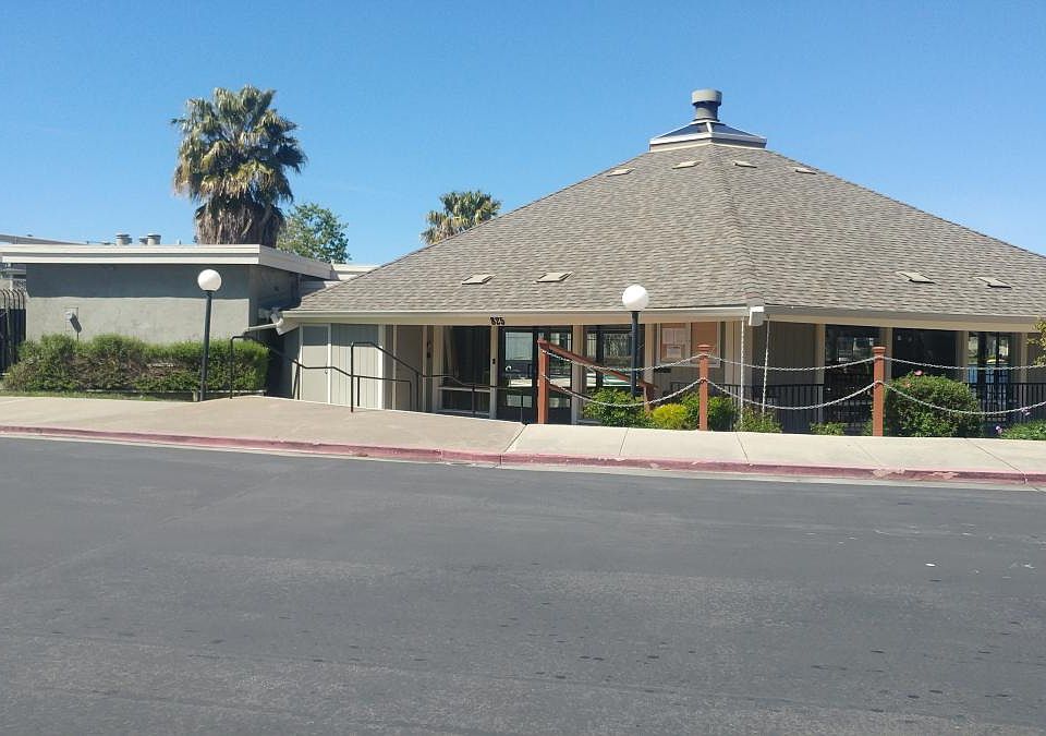 Isle cove Club House