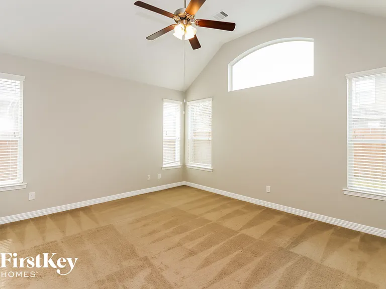 10911 Visconti Ct — Photo 9