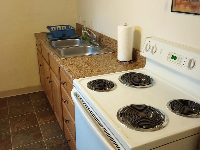 Unit B, Kitchen