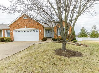 2118 Farnsworth Dr, O'Fallon, MO 63368