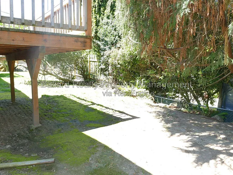 1802 NW 89th St — Photo 19
