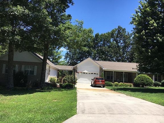 2nd image of 480 Ironwood Cir